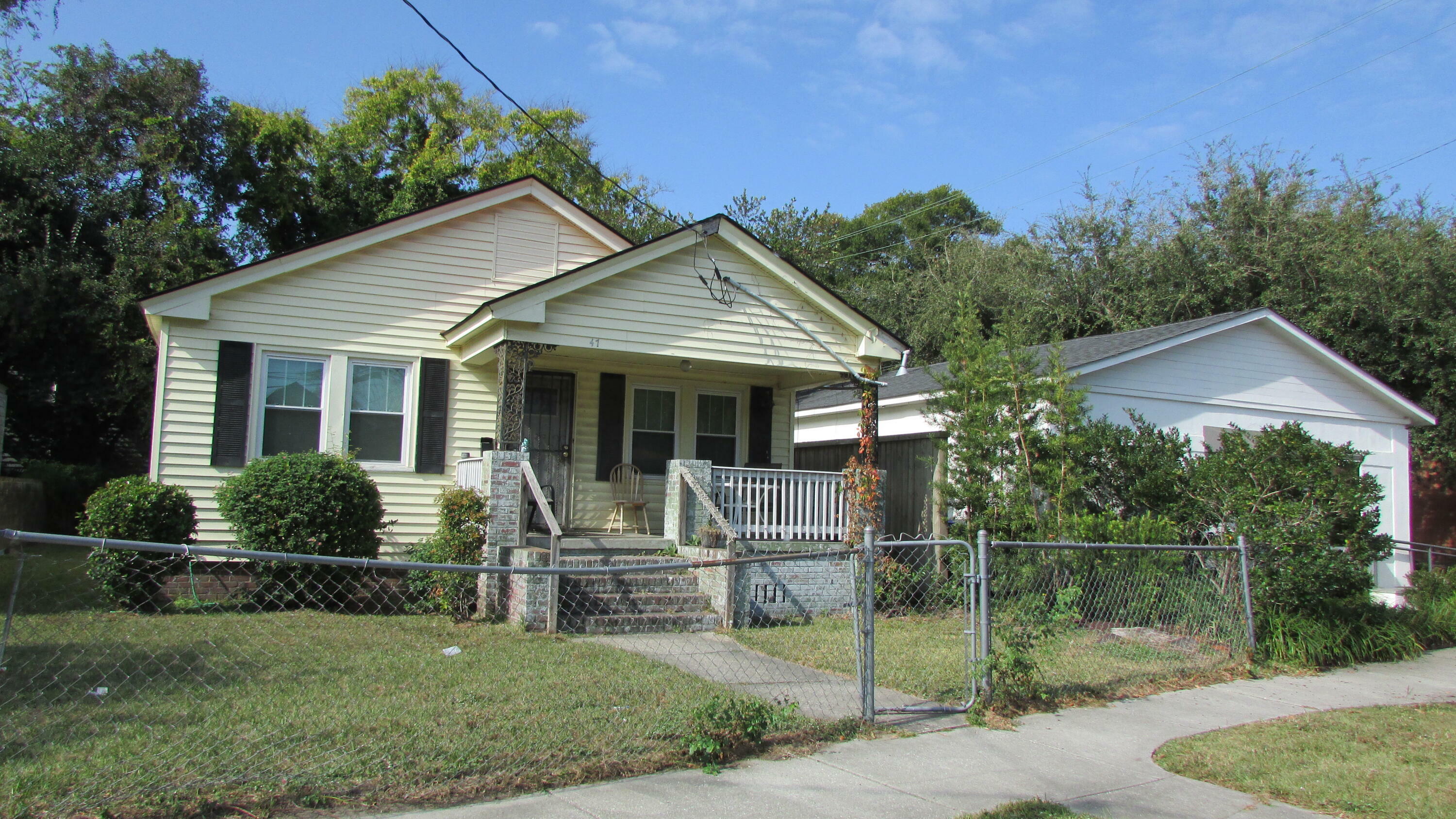 Property Photo:  47 Oswego Street  SC 29403 