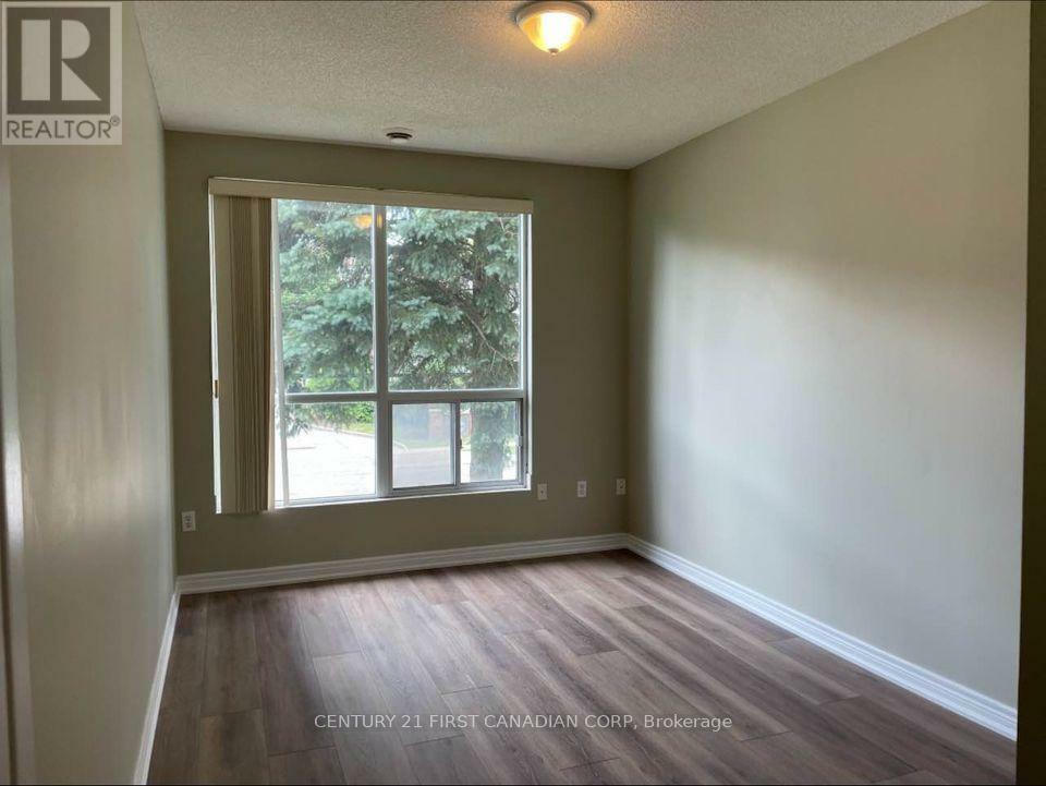 Photo de la propriété:  255 Keats Way 206  ON N2L 6N6 