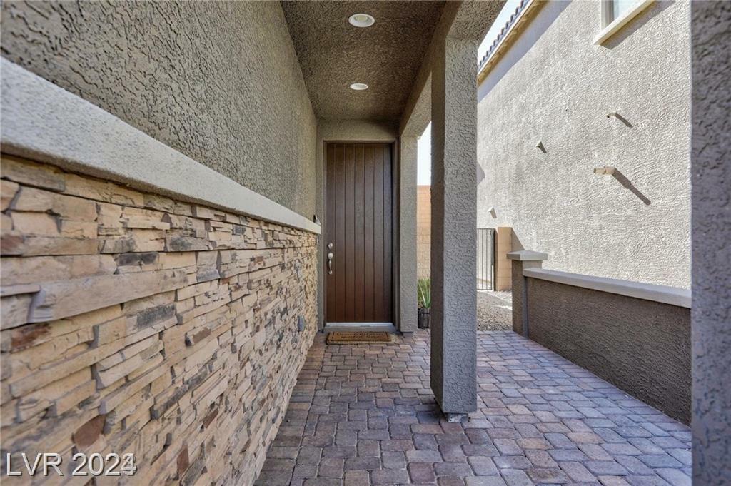 Property Photo:  10391 Skye Canyon Falls Avenue  NV 89166 