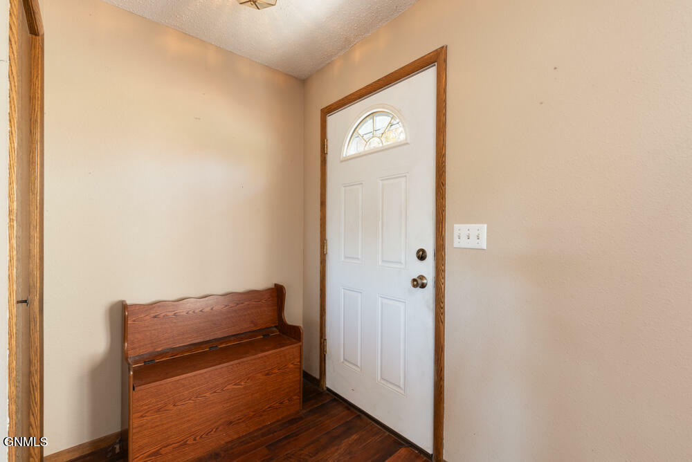 Property Photo:  1829 N 17th Street  ND 58501 