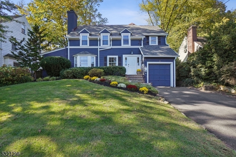 Property Photo:  25 Woodland Rd  NJ 07078 