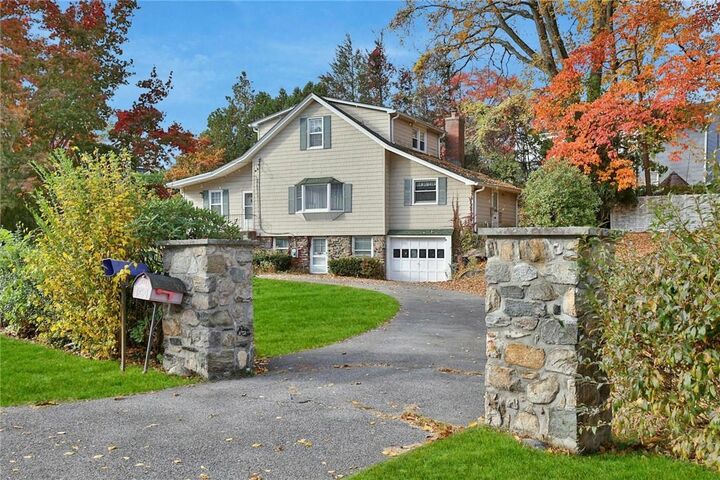 351 Manhattan Avenue  Hawthorne NY 10532 photo