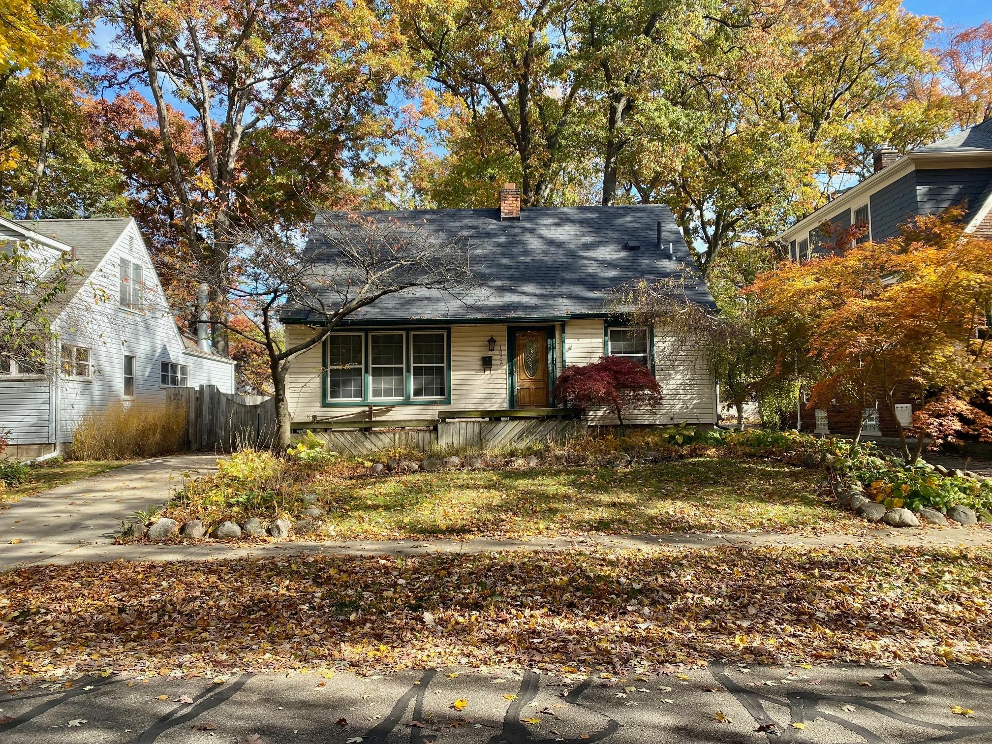 Property Photo:  1022 N Maple Avenue  MI 48067 1220 