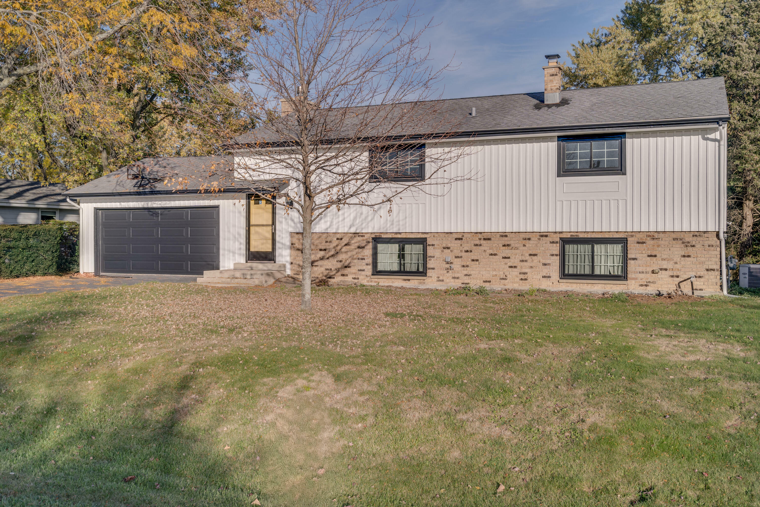 Property Photo:  2941 Chapel Ln  WI 53406 