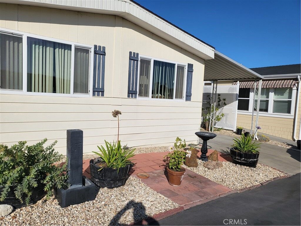 Property Photo: 840 Innesley Drive CA 93420