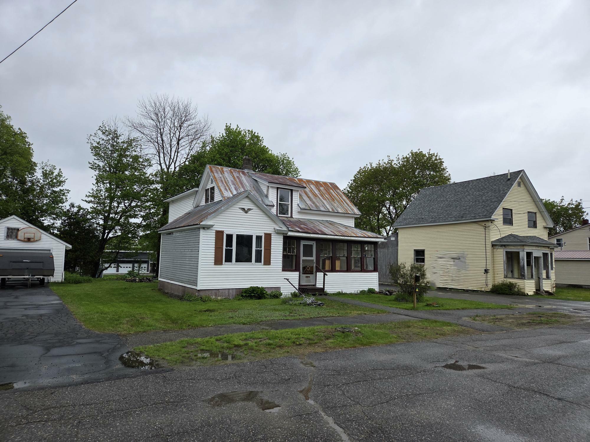 Property Photo: 185 Knox Street ME 04462