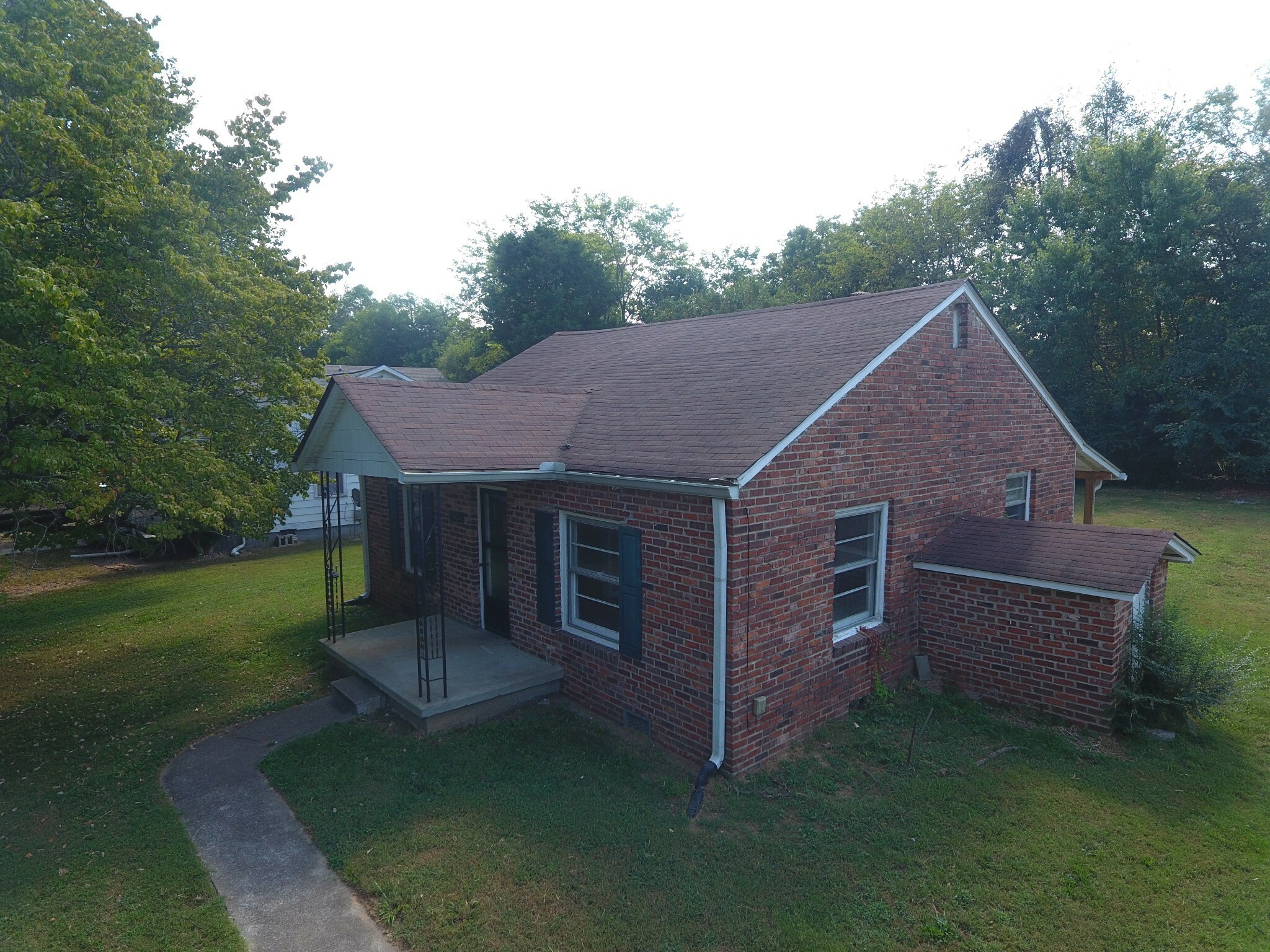 Property Photo:  304 Mitchell St  TN 37042 