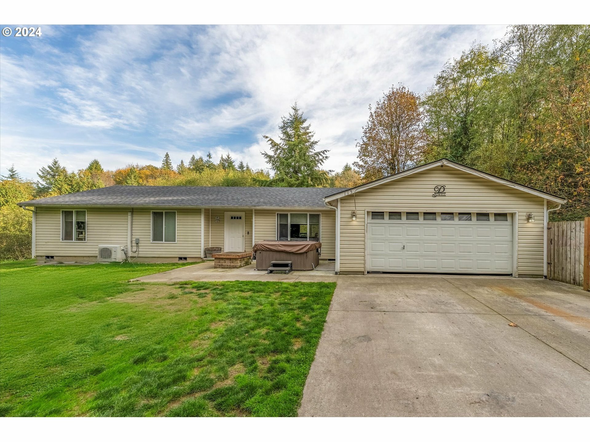 Property Photo:  115 Ridgecrest Ln  WA 98632 