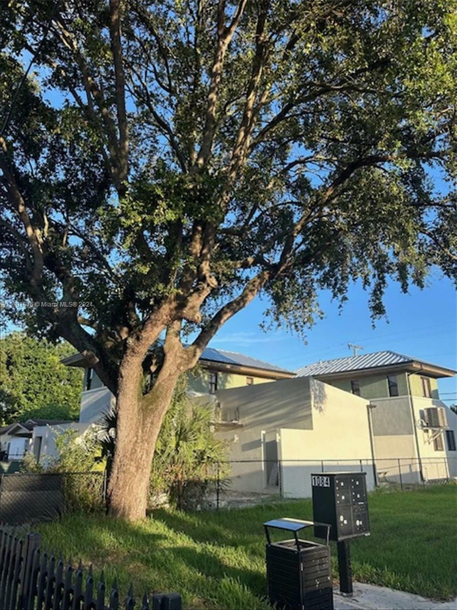 Property Photo:  1076 NW 55th St  FL 33127 