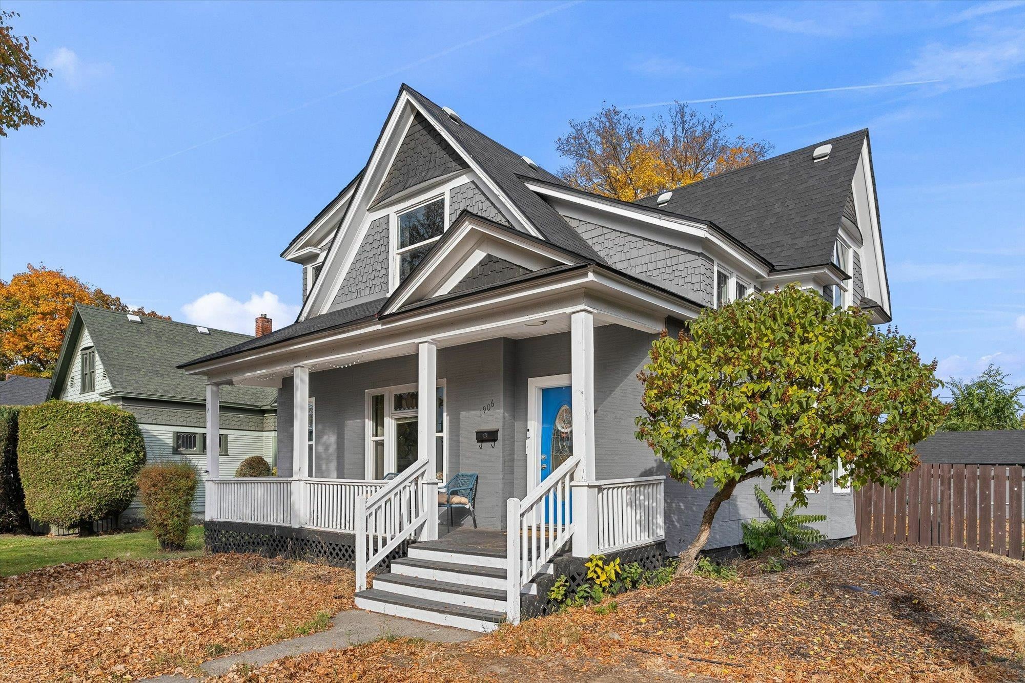 Property Photo:  1906 W Boone Ave  WA 99201 