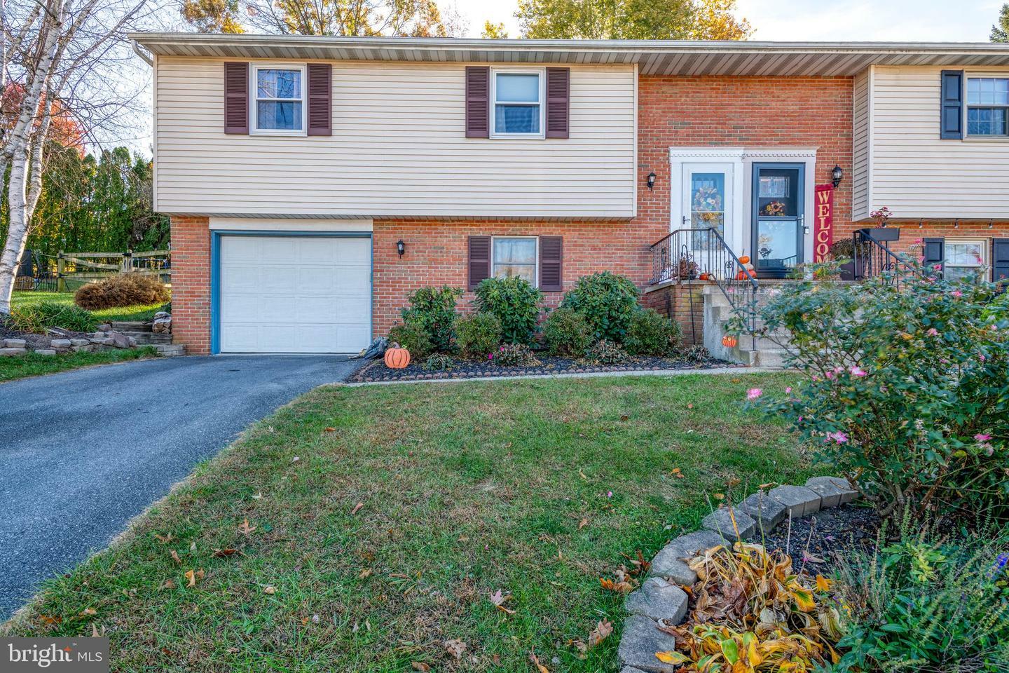 Property Photo:  336 Edgehill Drive  PA 17501 