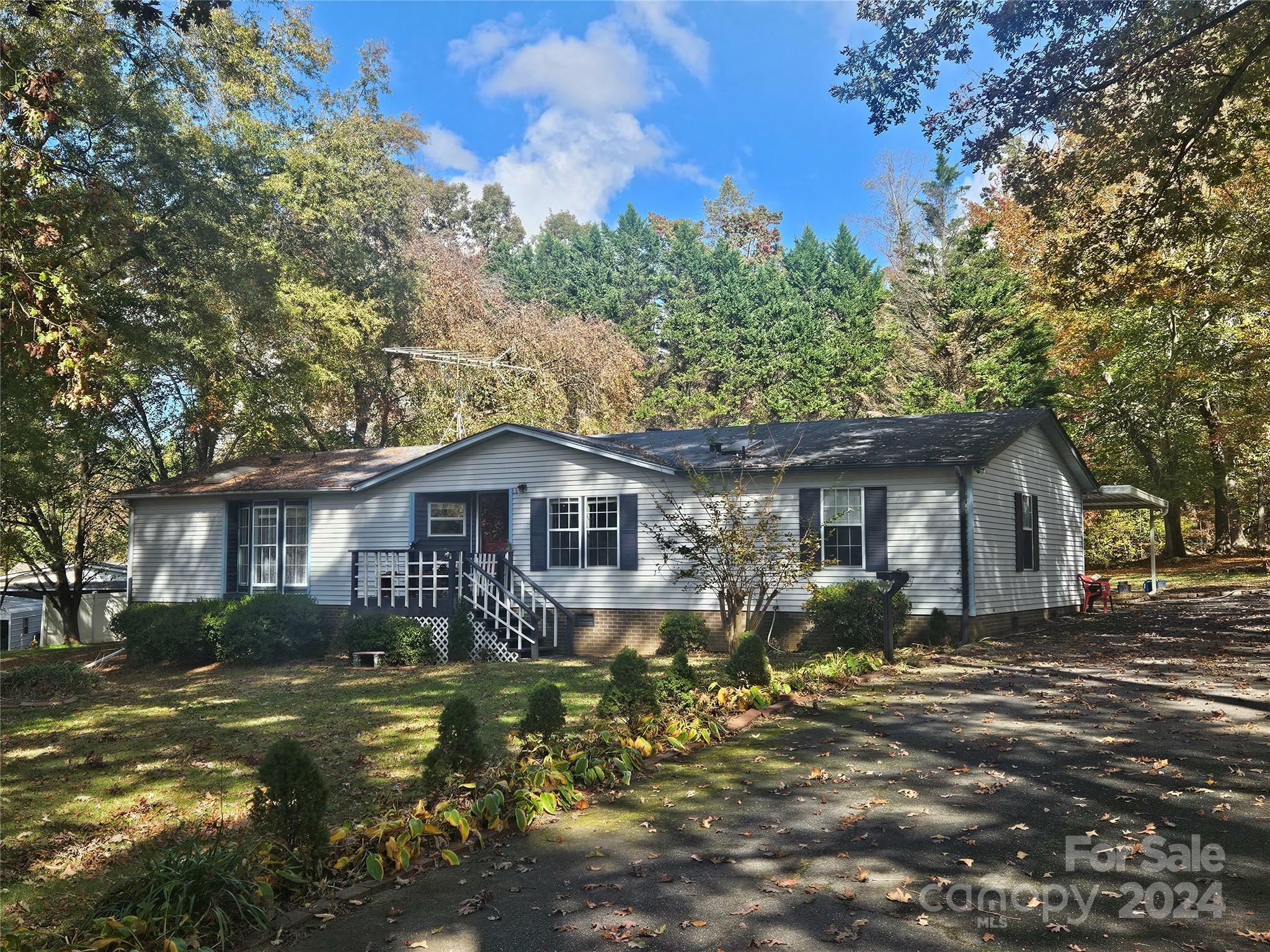 621 Hill Road  Lincolnton NC 28092 photo