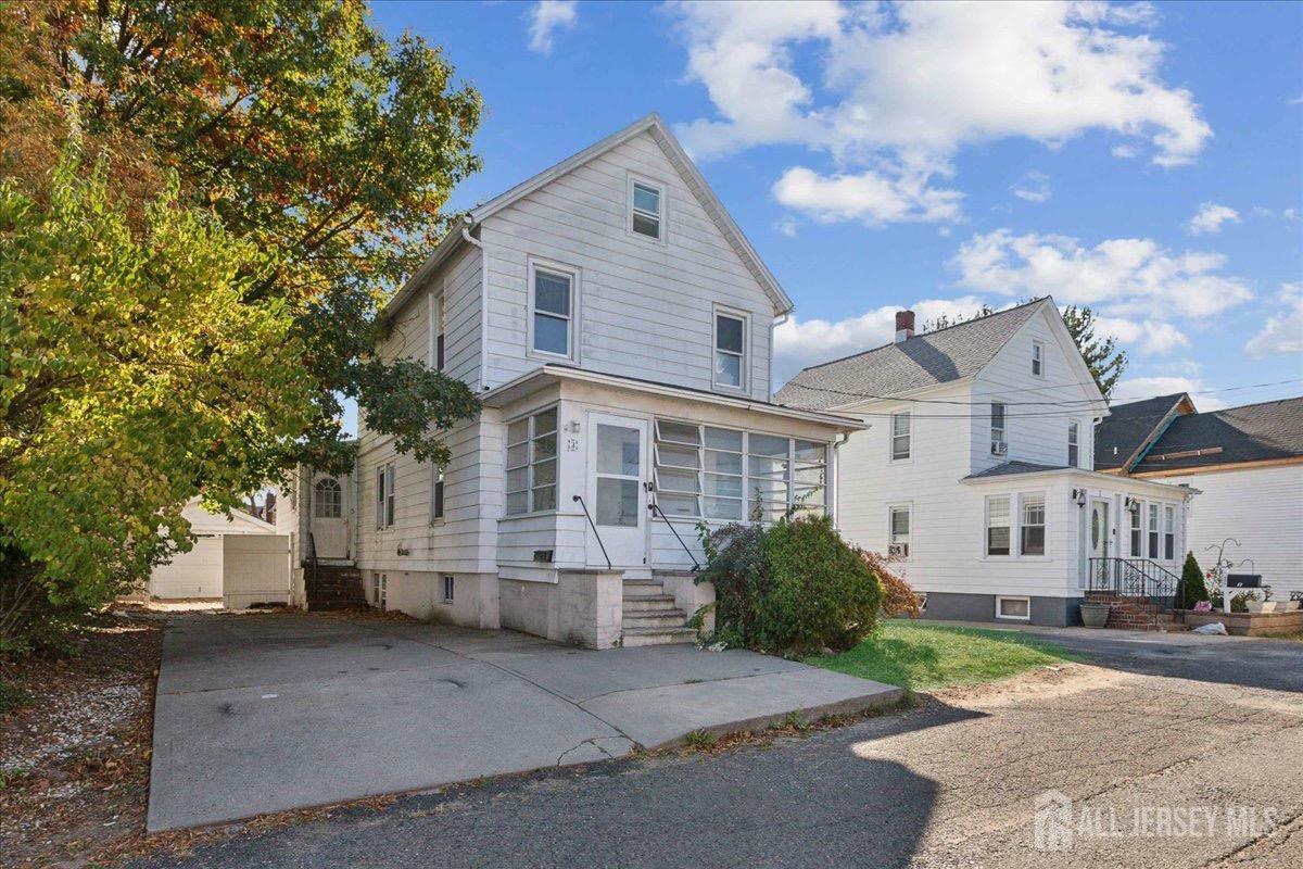 Property Photo:  3 Mary Street  NJ 08872 