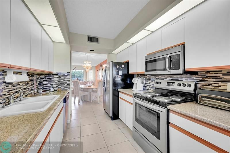 1801 Eleuthera Pt E4  Coconut Creek FL 33066 photo