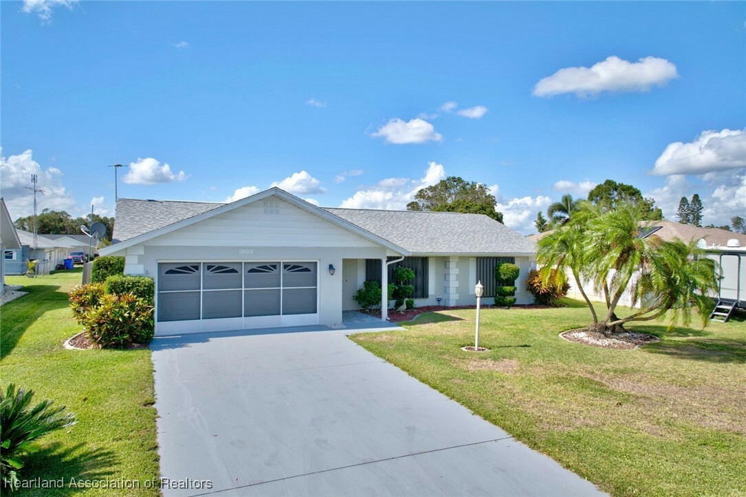 Property Photo:  1803 Prospect Street  FL 33870 