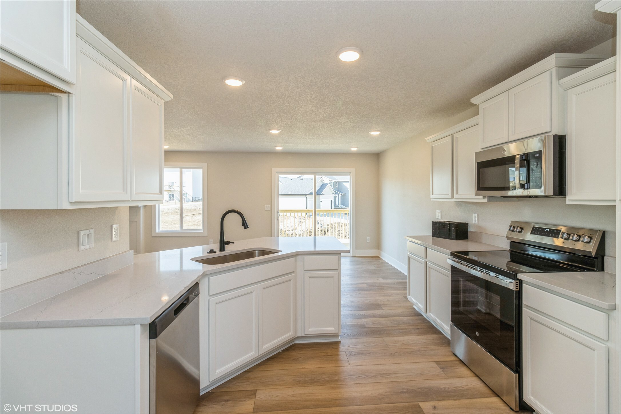 Property Photo: 3013 Lund Street IA 50211