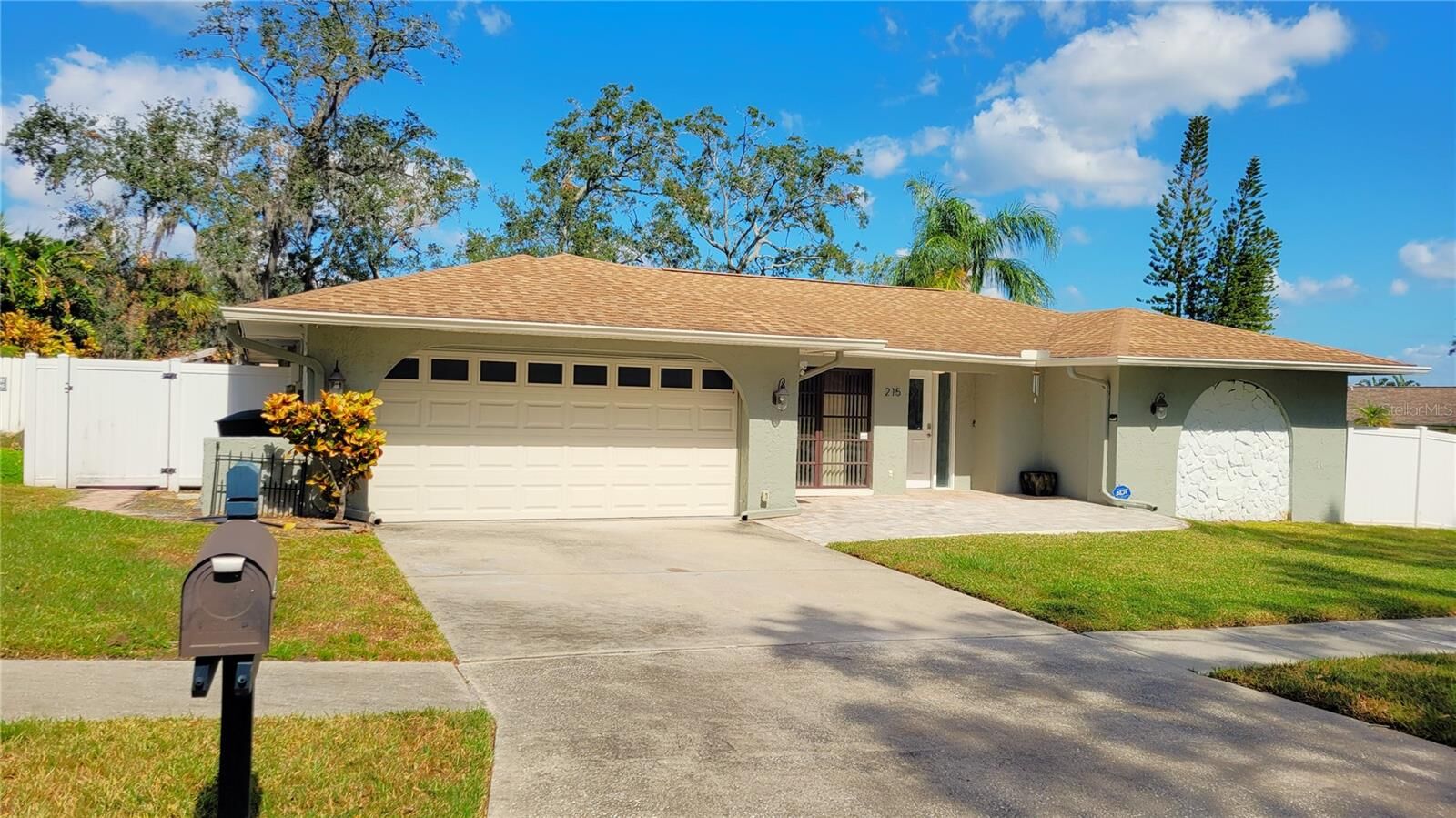 Property Photo: 215 Meadowcross Drive FL 34695