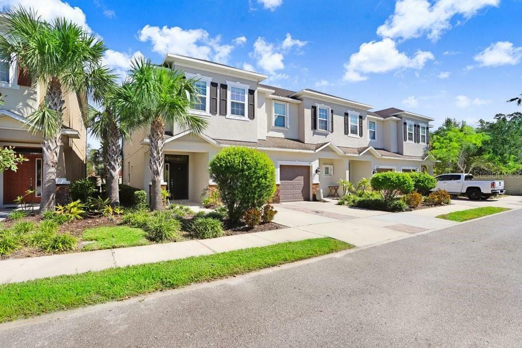 Property Photo:  1408 Syrah Drive  FL 34677 