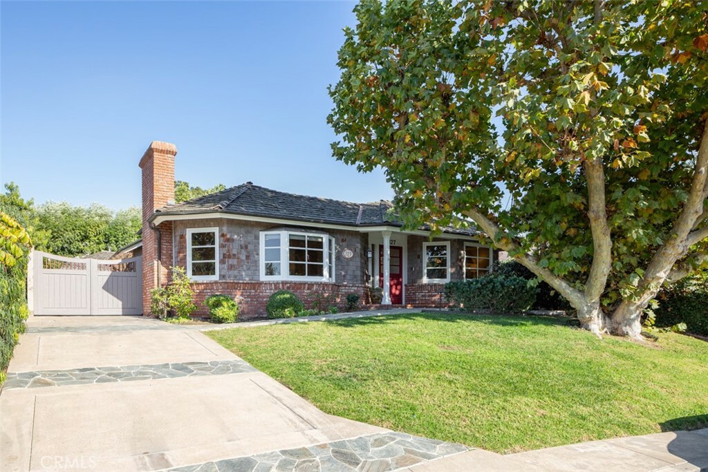 Property Photo:  327 Driftwood Road  CA 92625 