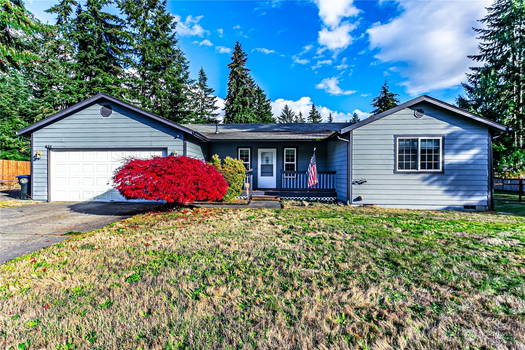 Property Photo:  604 Nieland Loop SE  WA 98576 