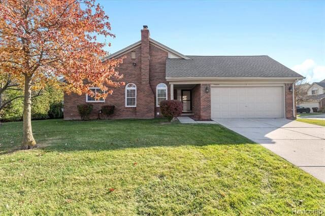 Property Photo:  15684 Golfview Dr Court  MI 48193 