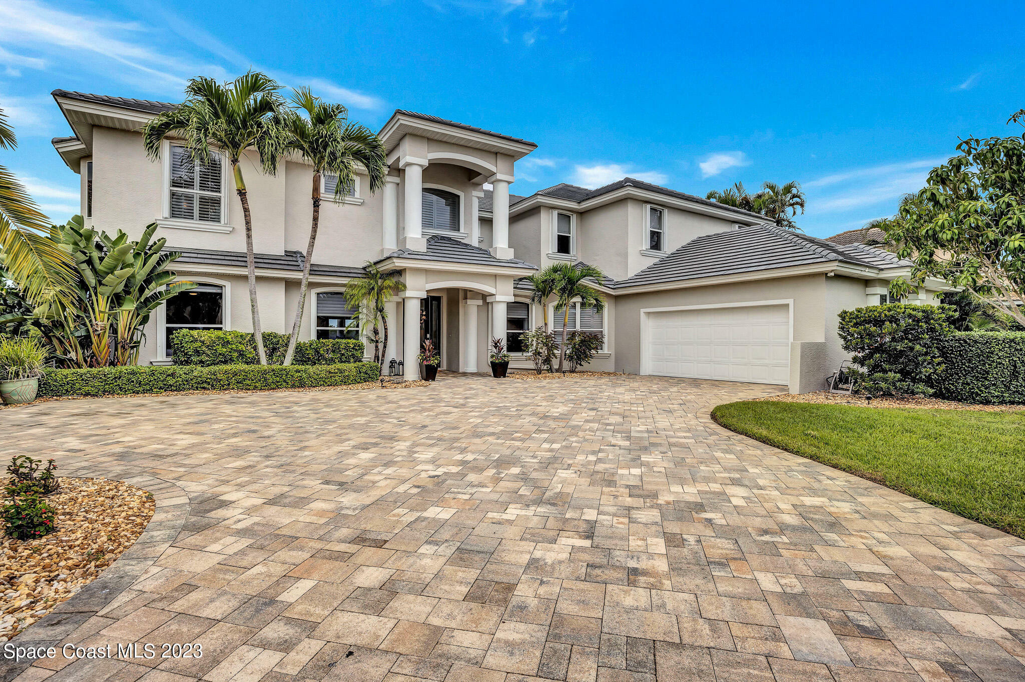 Property Photo:  334 Lanternback Island Drive  FL 32937 