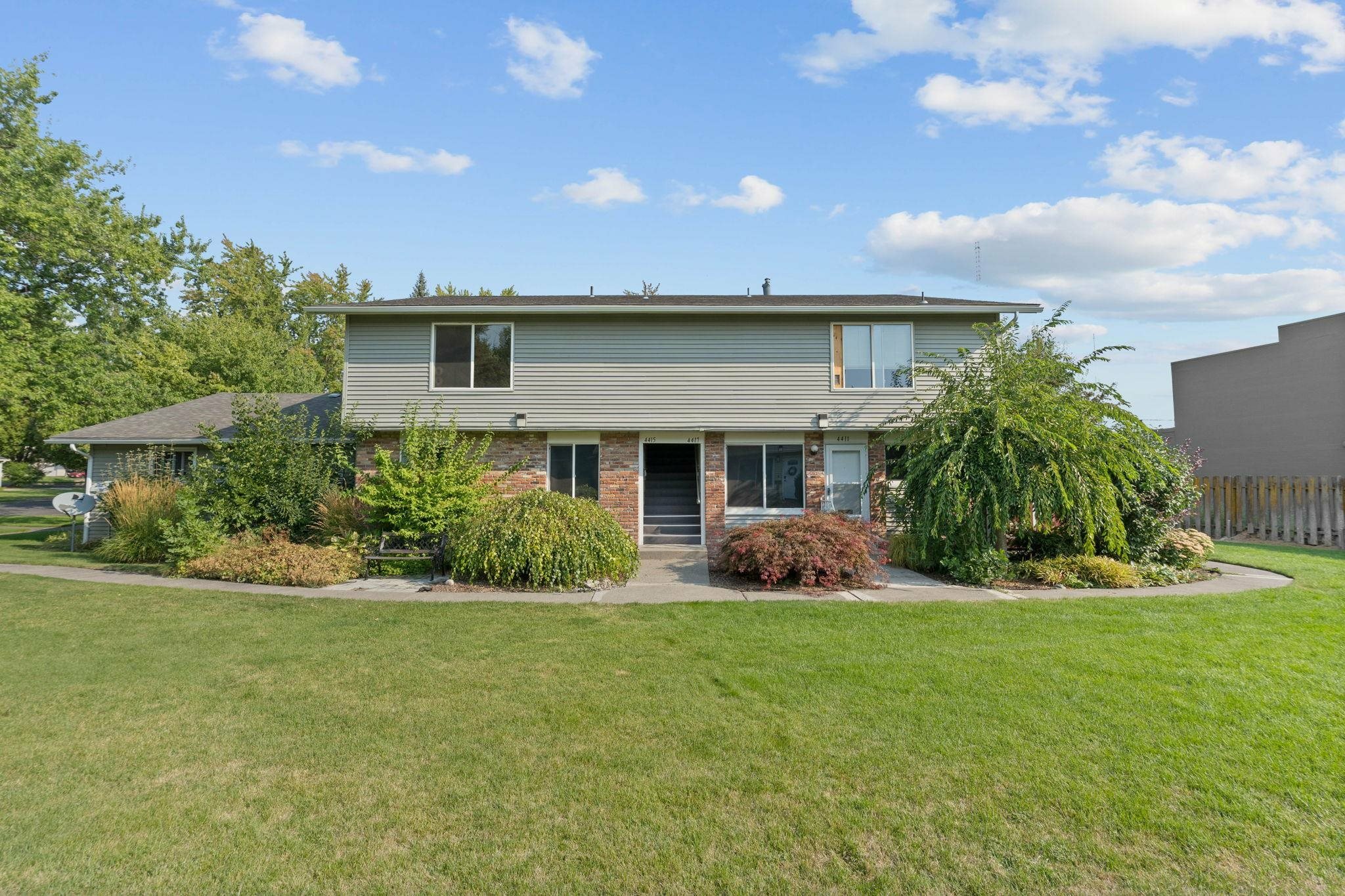Property Photo: 4415 S Sheri Ct 3 WA 99223