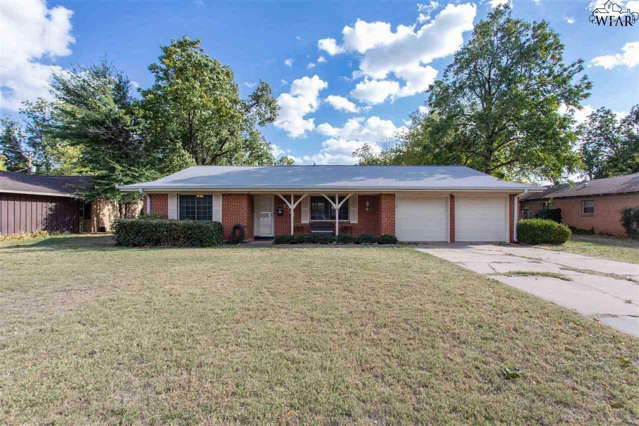 Property Photo:  2721 Devon Road  TX 76308 