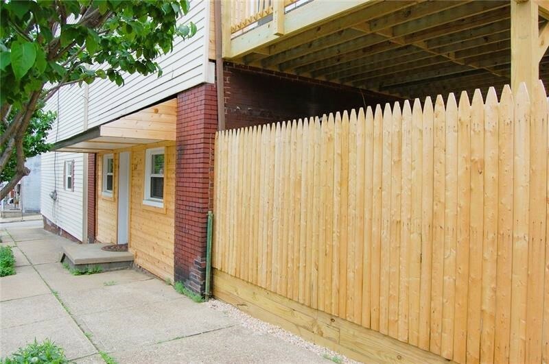 Property Photo:  327 39th Street  PA 15201 