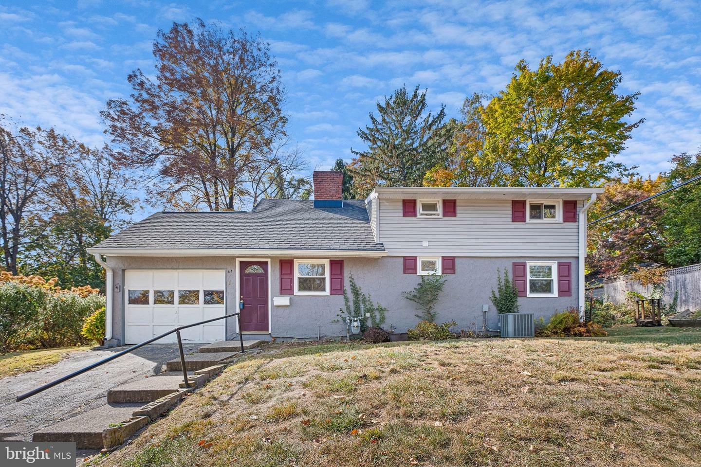 Property Photo:  41 Devonwood Road  PA 19087 