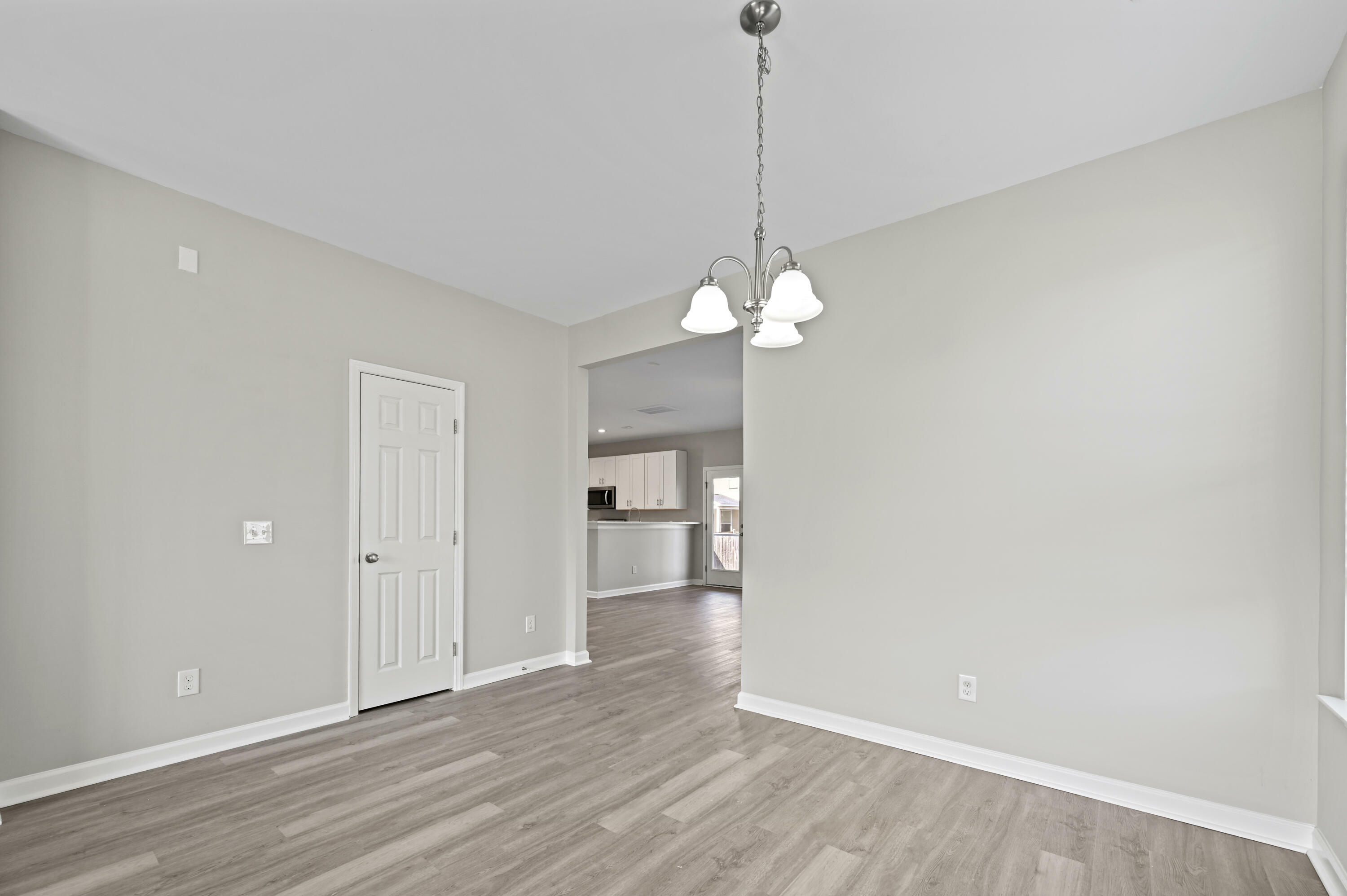 Property Photo:  413 Forest Hills Road  SC 29486 