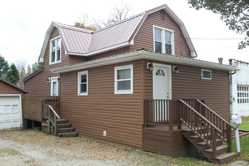 Property Photo:  16 Perry Street  PA 16438 