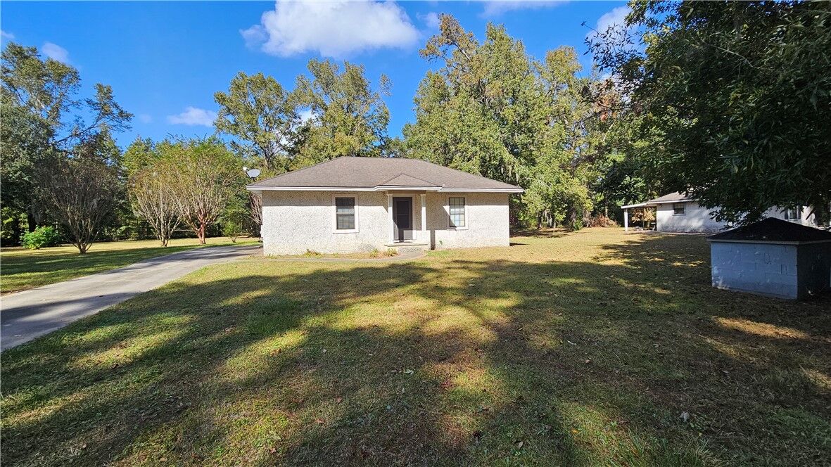 Property Photo: 221 Wages Road GA 31520