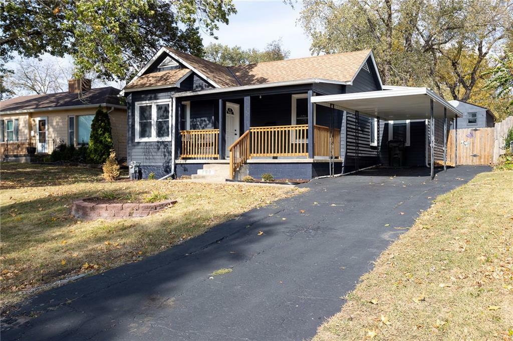 Property Photo:  780 Pennsylvania Street  KS 66048 