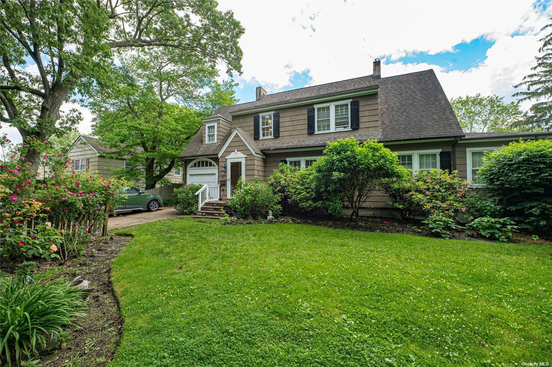 Property Photo:  41 Lake Drive  NY 11795 