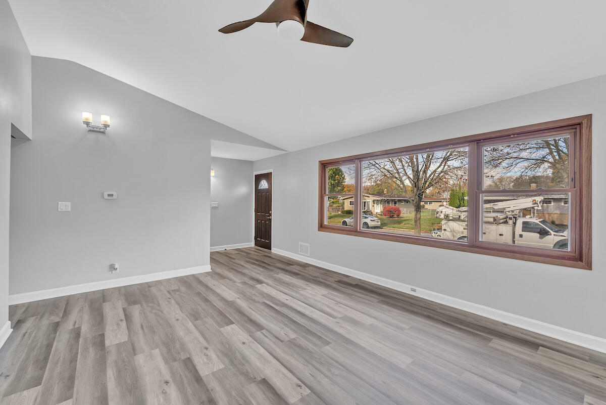 Property Photo:  7201 Edgemont Ave  WI 53129 