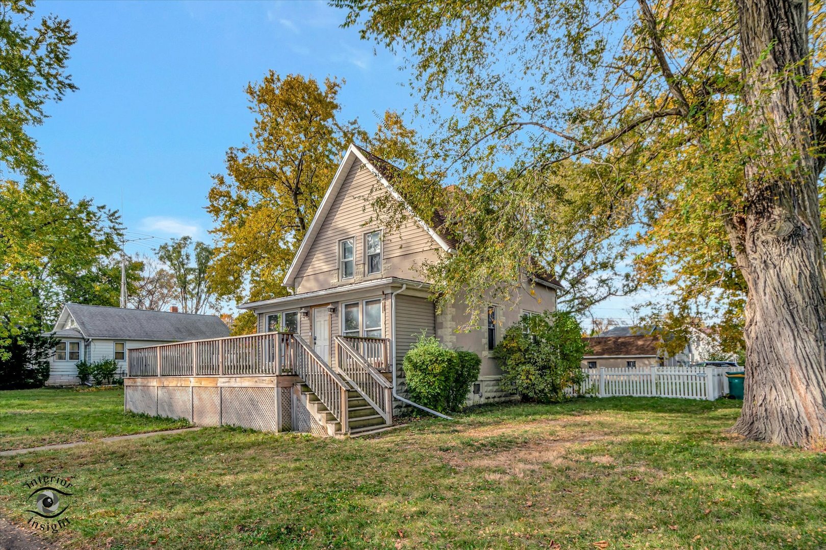 Property Photo:  205 Thelma Street  IL 60442 