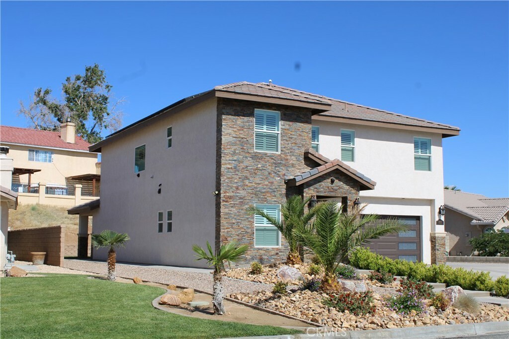 Property Photo: 27404 Outrigger Lane CA 92342