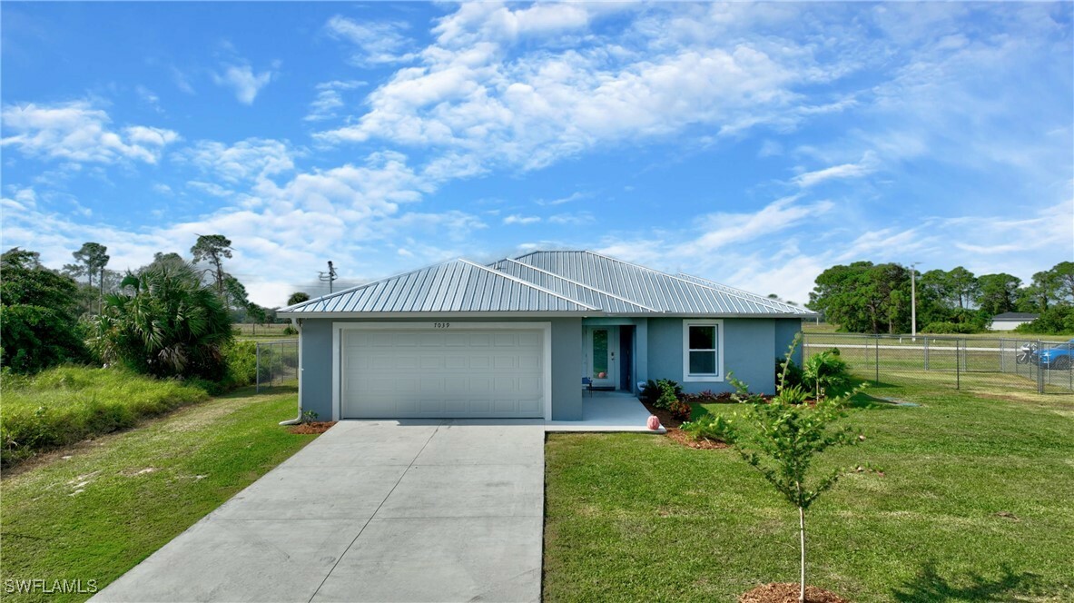 7039 Calder Circle  Labelle FL 33935 photo