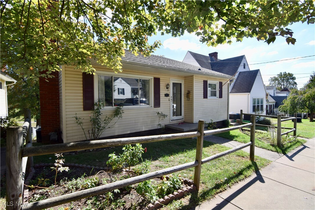 Property Photo:  2610 Liberty Street  WV 26101 