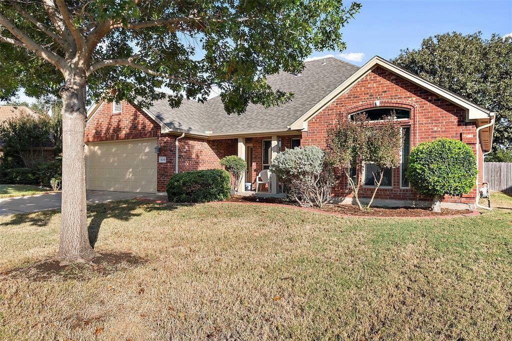 Property Photo:  520 Kempson Court  TX 76179 