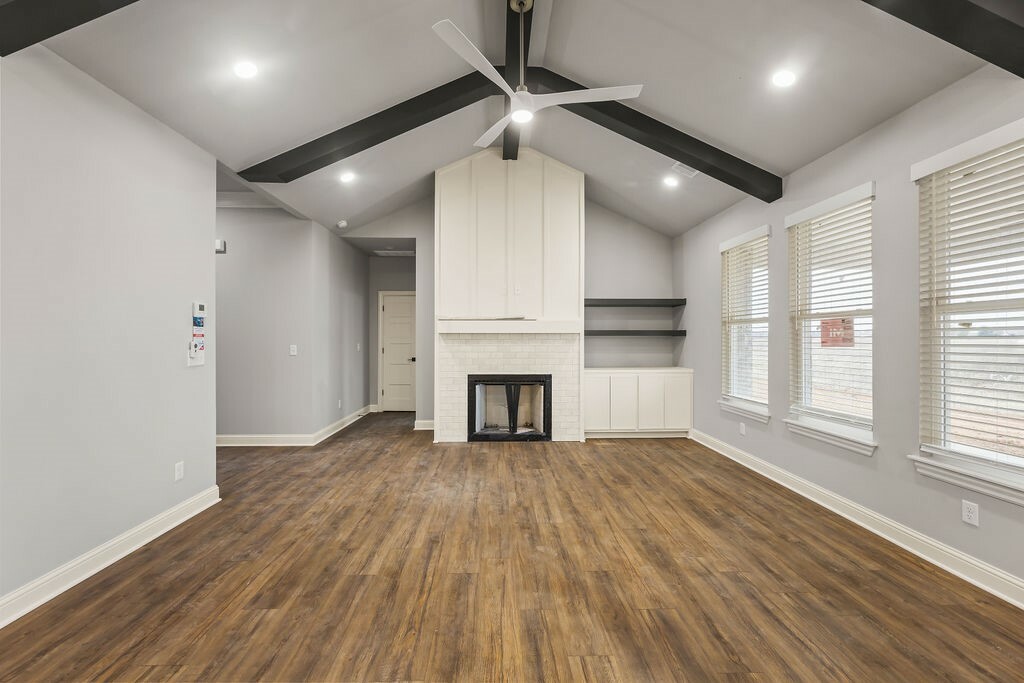 Property Photo: 7911 Range Avenue AR 72762