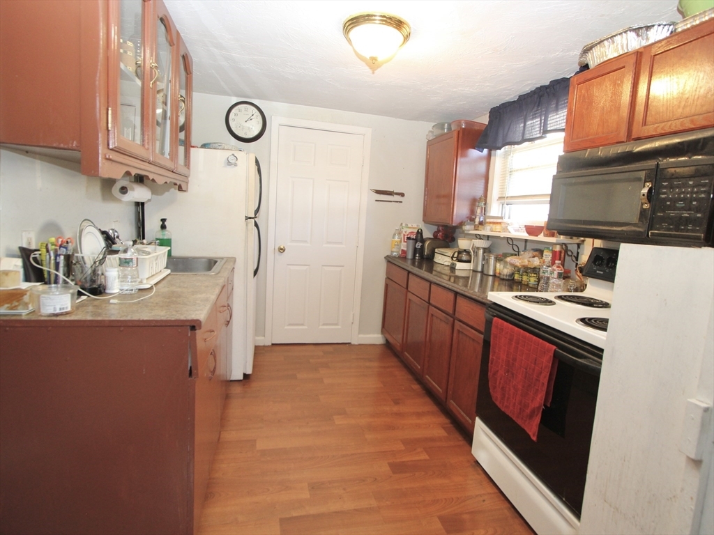 Property Photo:  5 Benham St  MA 01604 