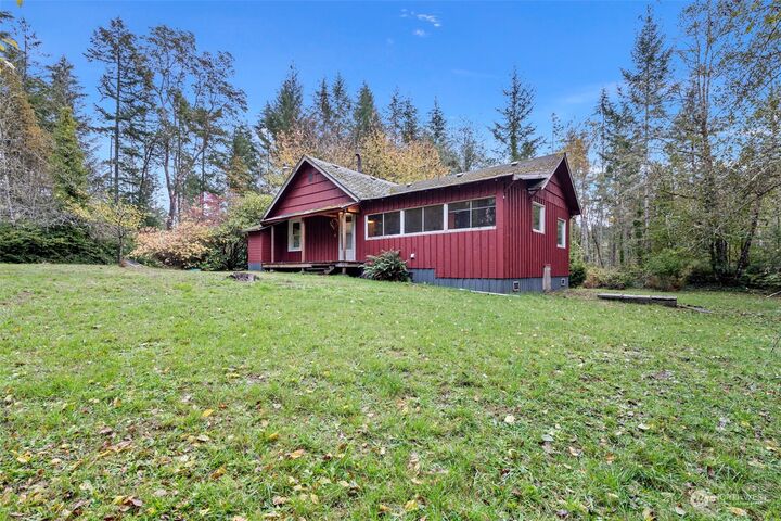 20011  Herron Road NW  Lakebay WA 98349 photo