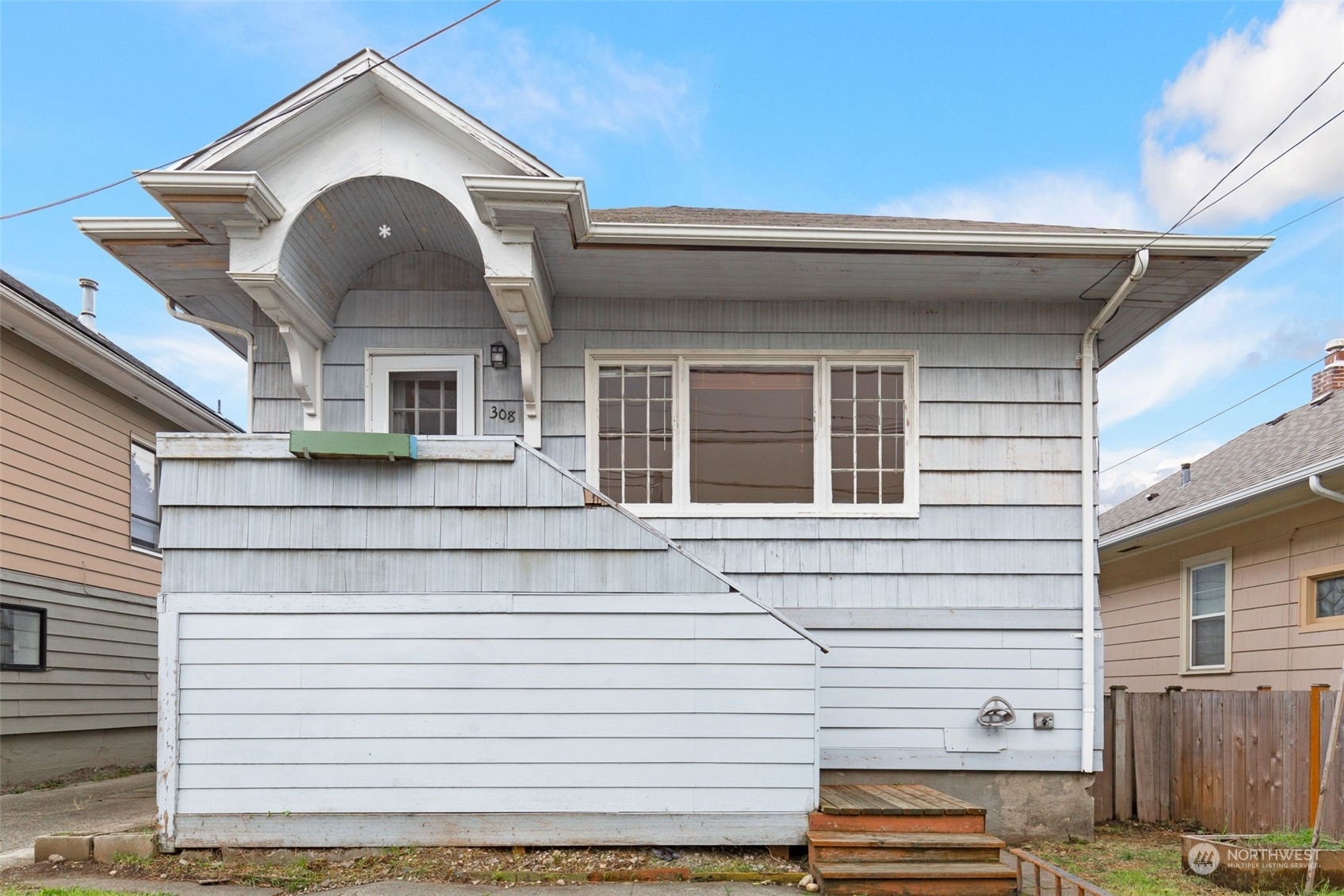 Property Photo:  308 NE 50th Street A & B  WA 98105 