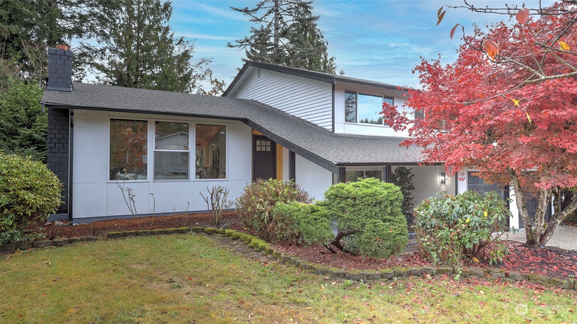 Property Photo:  18606  135 Place SE  WA 98058 