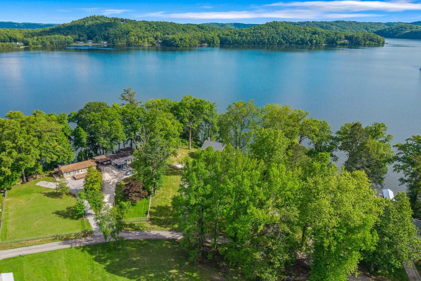 Property Photo: 1336 Whites Creek Road TN 37381