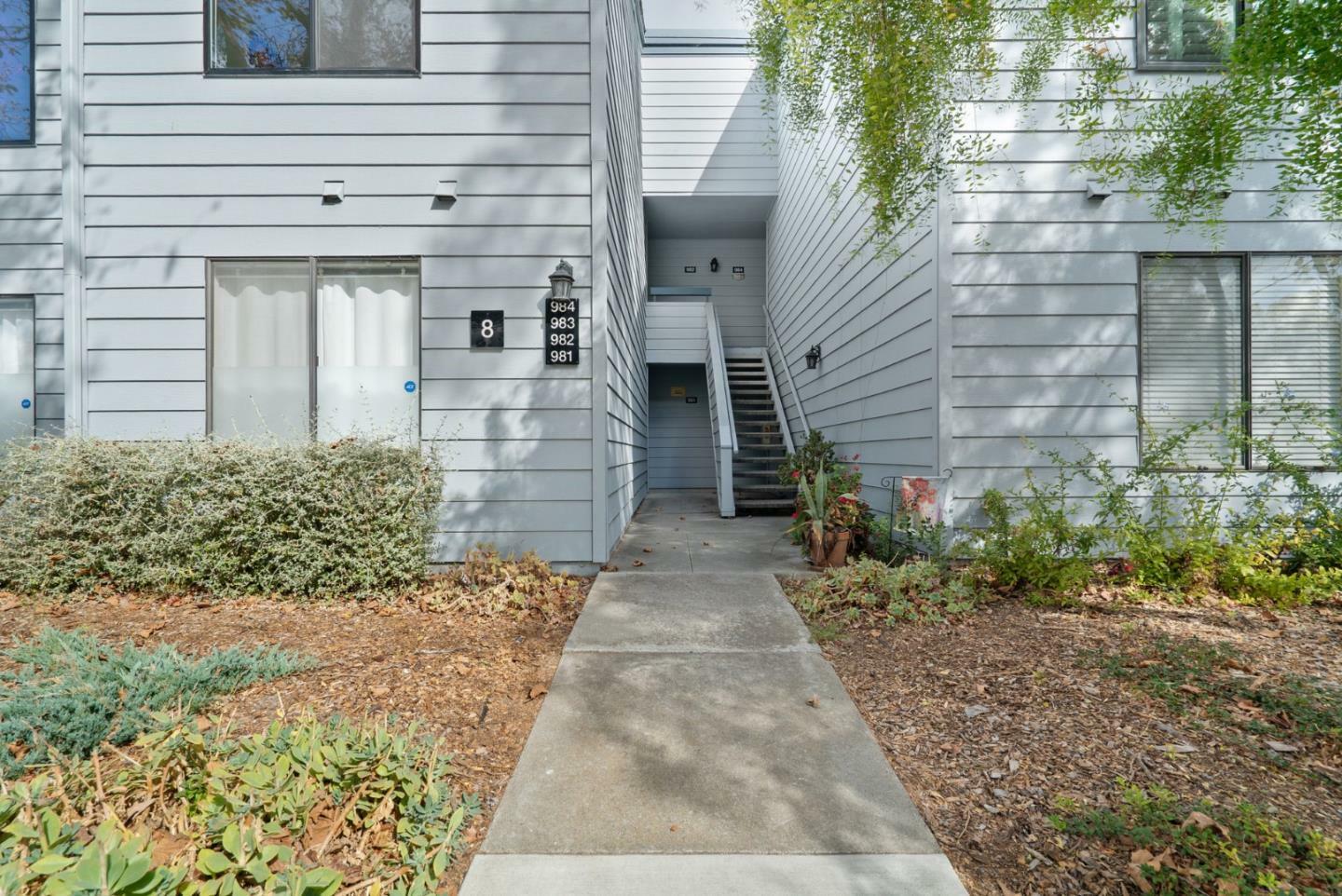 Property Photo:  905 West Middlefield Road 982  CA 94043 