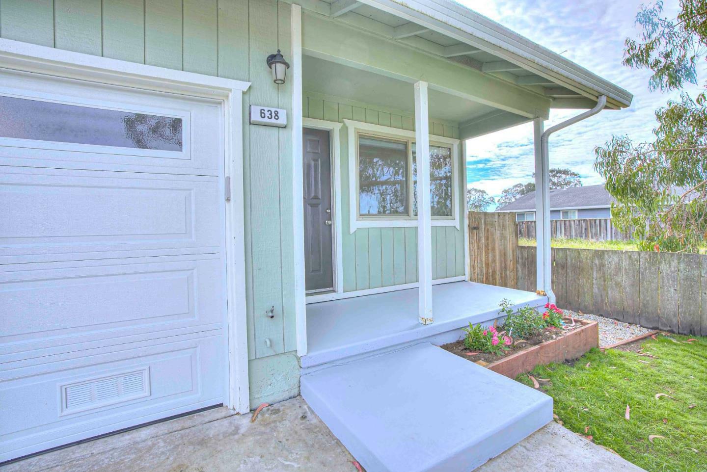 Property Photo:  638 Metzgar Street  CA 94019 