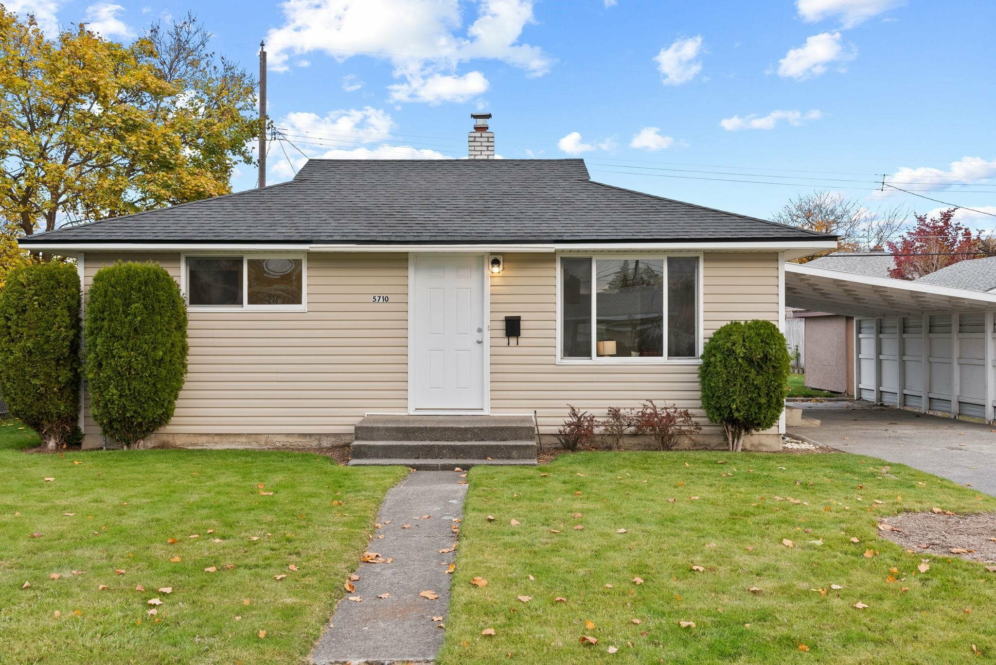 Property Photo: 5710 N G St WA 99205
